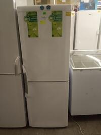 Двухкамерный холодильник BEKO WCSA 240221. Из Германии! (090732)