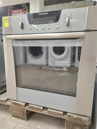 Духовой шкаф, духовка Electrolux EOB6690X б/у (110914)